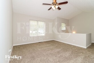 1074 Bridle Creek Dr in Flowery Branch, GA - Building Photo - Building Photo