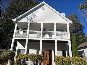 889 Crew St SW in Atlanta, GA - Building Photo - Building Photo