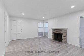 3745 Kenmore Dr S in Fresno, CA - Building Photo - Building Photo