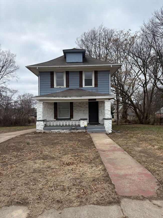 property at 3336 S Benton Ave
