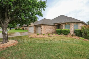 3505 SW Cranbrook Ave in Bentonville, AR - Building Photo