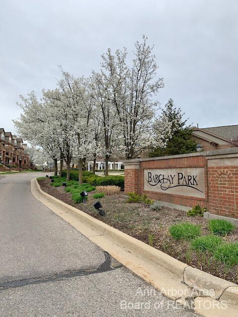 property at 2834 Barclay Way