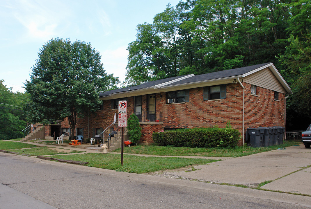 2232 Hanser Dr in Covington, KY - Foto de edificio