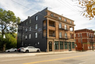 2200 Auburn Ave in Cincinnati, OH - Foto de edificio - Building Photo