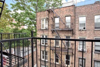 53 Leroy St, Unit 5D in New York, NY - Building Photo - Building Photo