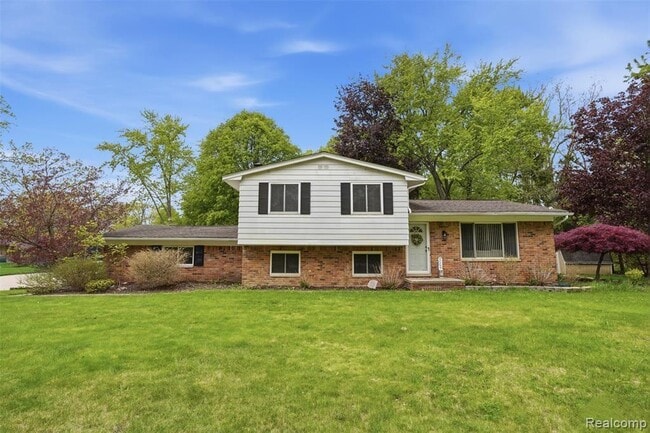 property at 2478 Hiller Rd