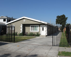 9227 Maie Ave in Los Angeles, CA - Building Photo - Building Photo