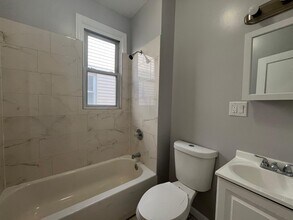 154 Terhune Ave, Unit 6 in Jersey City, NJ - Building Photo - Building Photo