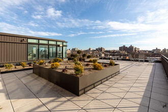 Barclays II - B14 - 535 Carlton Ave in Brooklyn, NY - Foto de edificio - Interior Photo