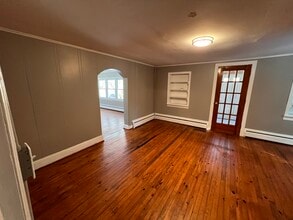 4855 Sandy Point Rd, Unit A - Main House in Prince Frederick, MD - Building Photo - Building Photo