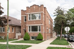 3301 N Kilbourn Ave in Chicago, IL - Building Photo