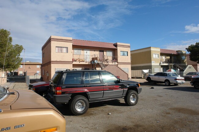 3440 College View Ct in North Las Vegas, NV - Foto de edificio - Building Photo
