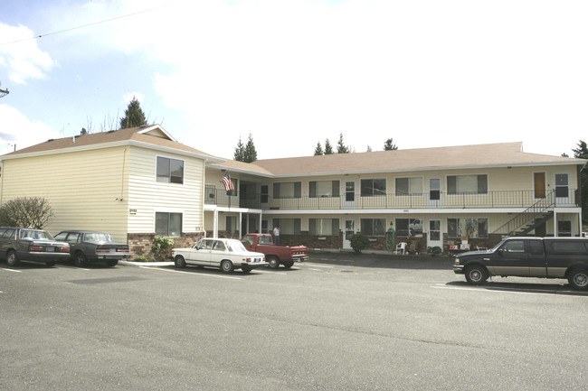 Terrace Court Apartments in Portland, OR - Building Photo - Building Photo