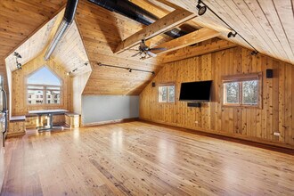 16W125 89th Pl in Burr Ridge, IL - Building Photo - Building Photo