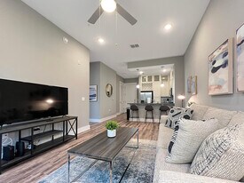 4310 W Spruce St in Tampa, FL - Building Photo