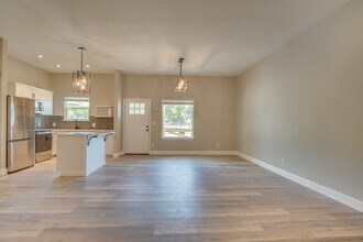 203 S L St in Pensacola, FL - Building Photo - Building Photo