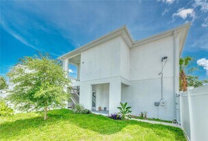 3501 3rd Ave N in St. Petersburg, FL - Building Photo