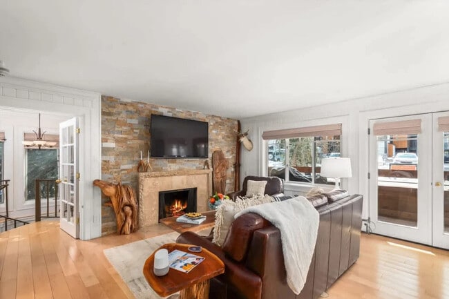 property at 747 S Galena St