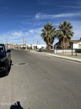 3709 Pollard St in El Paso, TX - Foto de edificio - Building Photo