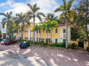 2800 NE 30th St in Fort Lauderdale, FL - Building Photo - Primary Photo