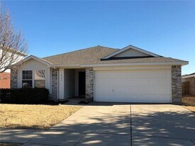 4236 Gladney Ln in Fort Worth, TX - Building Photo