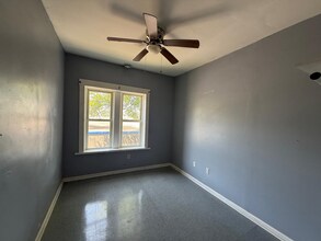 2394 W 3rd St in Cleveland, OH - Building Photo - Building Photo