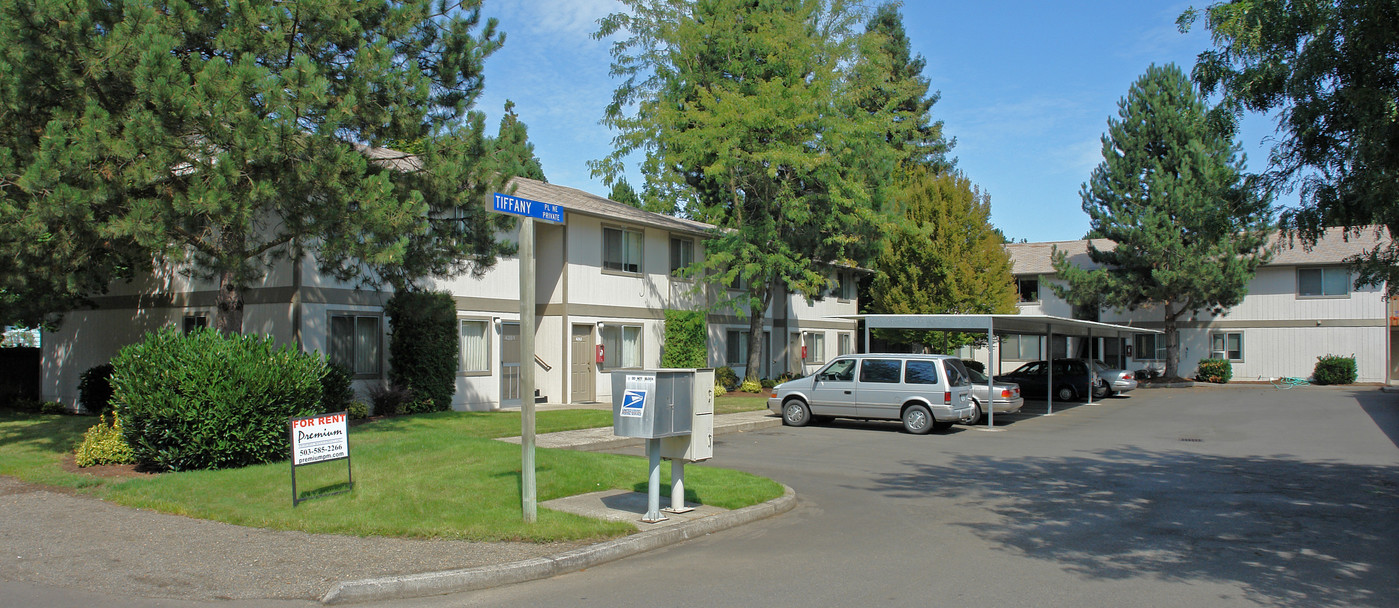 Tiffany Place Apartments in Salem, OR - Building Photo