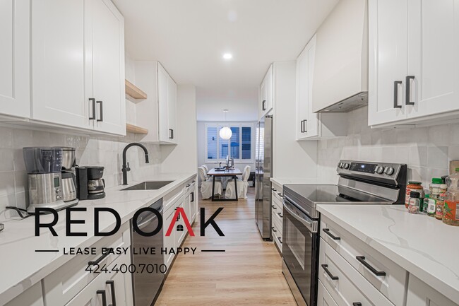 927 Kings Rd in West Hollywood, CA - Building Photo - Building Photo