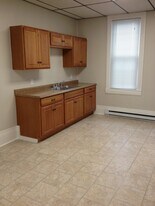 212-1 West St, Unit FL 1 in Bloomsburg, PA - Building Photo