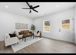 3429 Garden Dr in Knoxville, TN - Foto de edificio - Building Photo