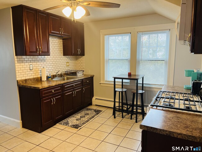 23 Konstin Pl in New Britain, CT - Building Photo - Building Photo