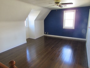 113 Chalmers Ave-Unit -2nd Floor in Bellmawr, NJ - Building Photo - Building Photo