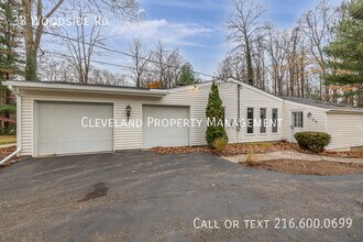 33 Woodside Rd in Chagrin Falls, OH - Building Photo - Building Photo