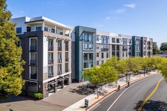 Cadence Apartments in Hayward, CA - Foto de edificio - Building Photo