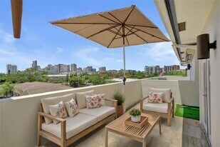 820 NE 7th St in Fort Lauderdale, FL - Building Photo