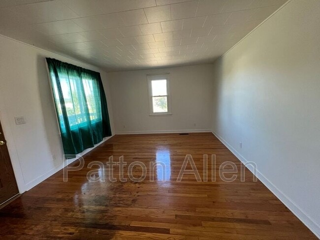 120 Cedar Hill Rd in Asheville, NC - Building Photo - Building Photo