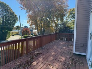 43 Maywood Rd in Narragansett, RI - Building Photo - Building Photo