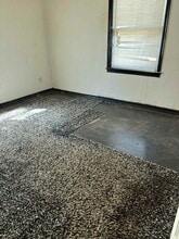 1818 N Jordan Ave in Oklahoma City, OK - Foto de edificio - Building Photo