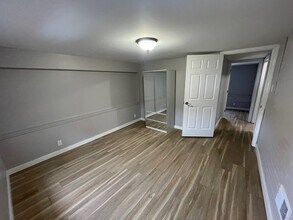 919 Pennsylvania Ave, Unit Apt 2 in Monaca, PA - Foto de edificio - Building Photo