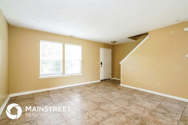 2146 Rosswood Blvd in Indianapolis, IN - Foto de edificio - Building Photo