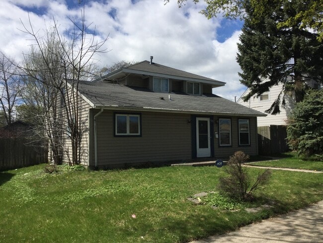 5323 N 68th St in Milwaukee, WI - Building Photo - Building Photo