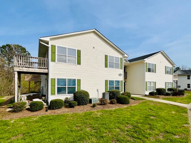 Ivey Glen Apartment Community