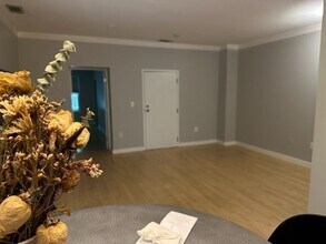 47 N Mead St, Unit C6 in Boston, MA - Building Photo - Building Photo