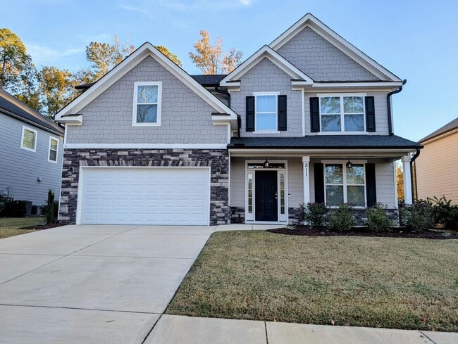 property at 811 Lillian Pk Dr