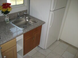 411 Gladys Ave in Monterey Park, CA - Building Photo
