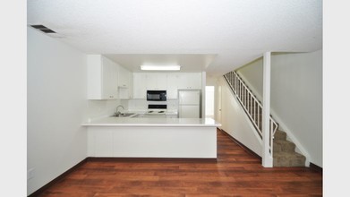 Greenfield Meadows in El Cajon, CA - Foto de edificio - Building Photo
