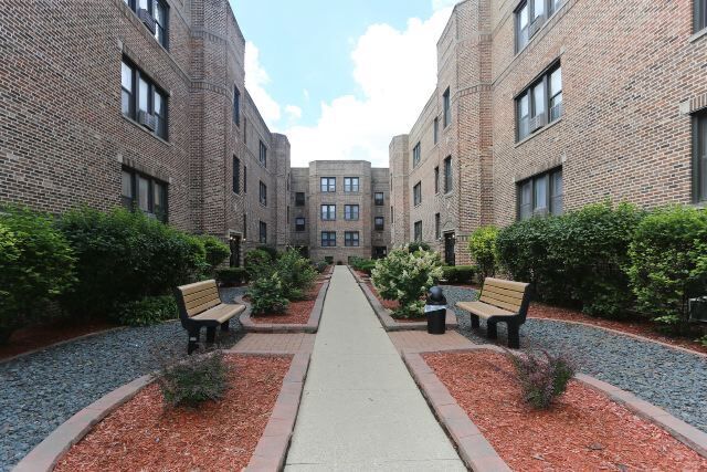 property at 3731 N Pine Grove Ave