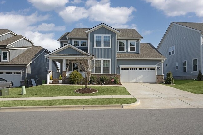 2873 Angelica Rose Way, Unit 761 in Apex, NC - Building Photo - Building Photo