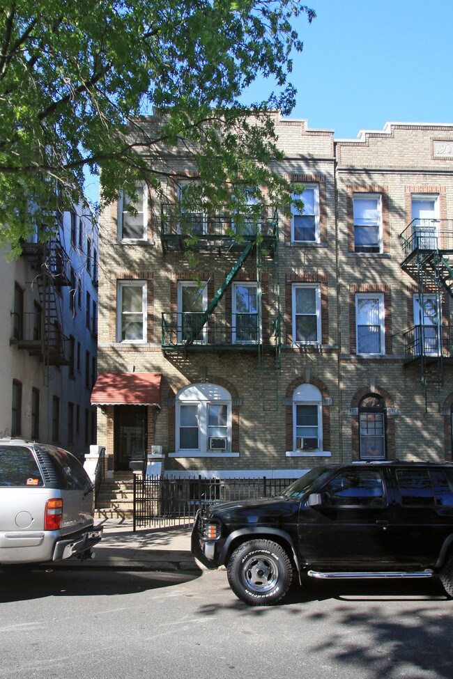 580 83rd St in Brooklyn, NY - Building Photo - Building Photo