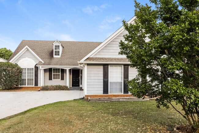 property at 35 N Greenfield Cir